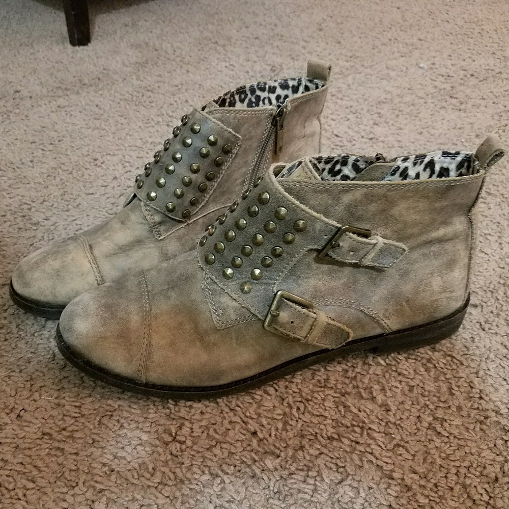 Tan Lucky Brand ankle boots